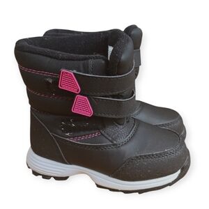 Wonder Nation Black and Pink Kids Snow Boots